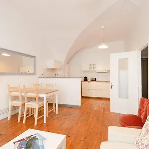  Appartement Centre, T2 Bergère Avec Parking
